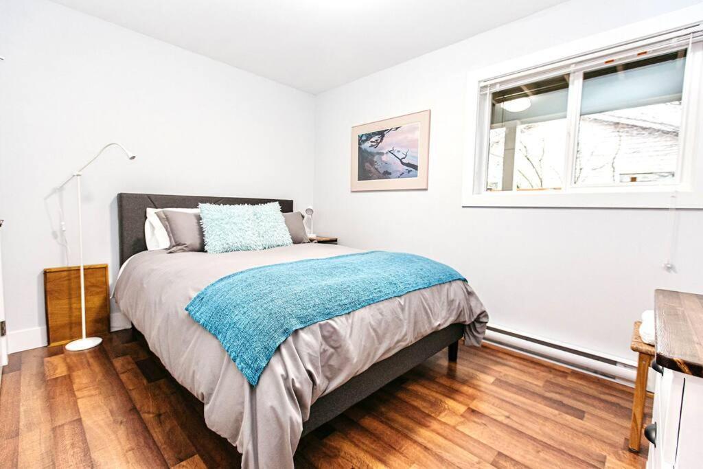 Esquimalt Lagoon Life Apartment Victoria Exterior photo